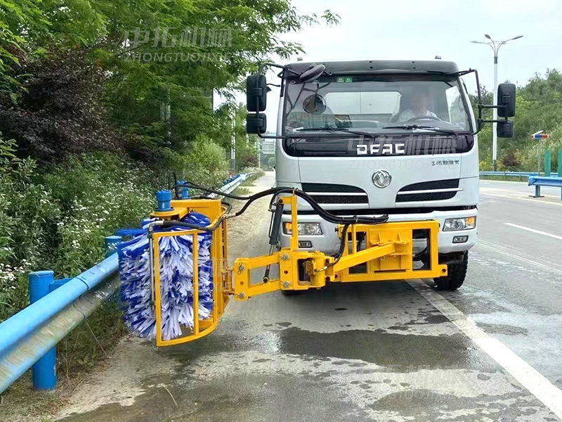護(hù)欄清洗機(jī)主要特點